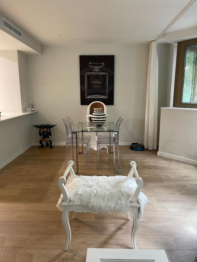 Flat In Passeig De Gracia Appartamento Barcellona Esterno foto