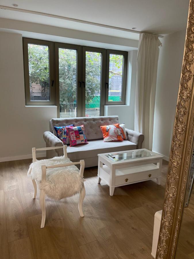 Flat In Passeig De Gracia Appartamento Barcellona Esterno foto